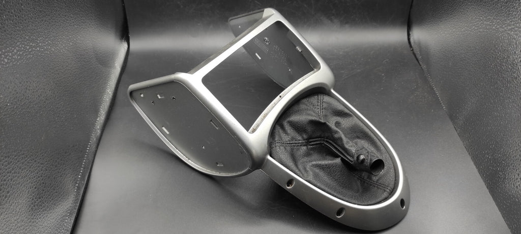 Alfa Romeo GT 1.9JTD 2005 Gear Selector Shifter Surround Trim Leather LS375401