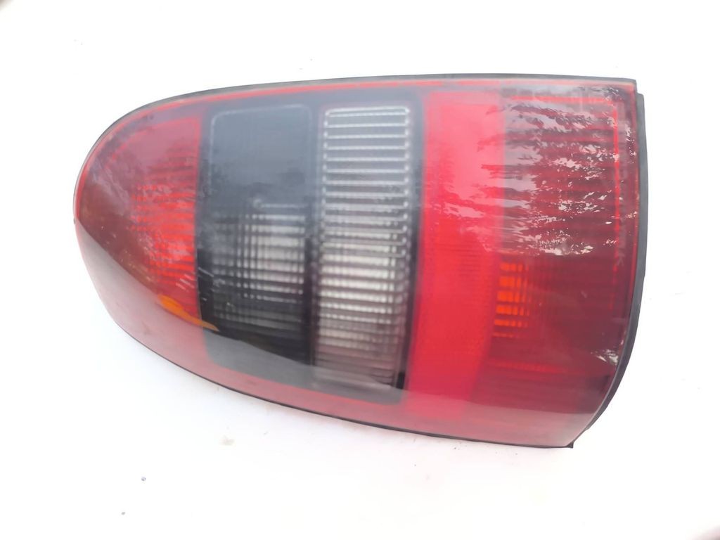 Opel Vectra B Estate 2001 rear left tail light lamp 09153153 