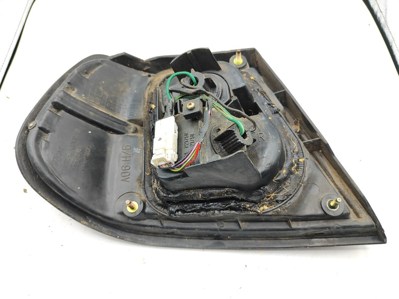 Nissan Almera N15 Hatchback 2/3D 1995 LHD Rear Right Taillight Light Lamp 7379