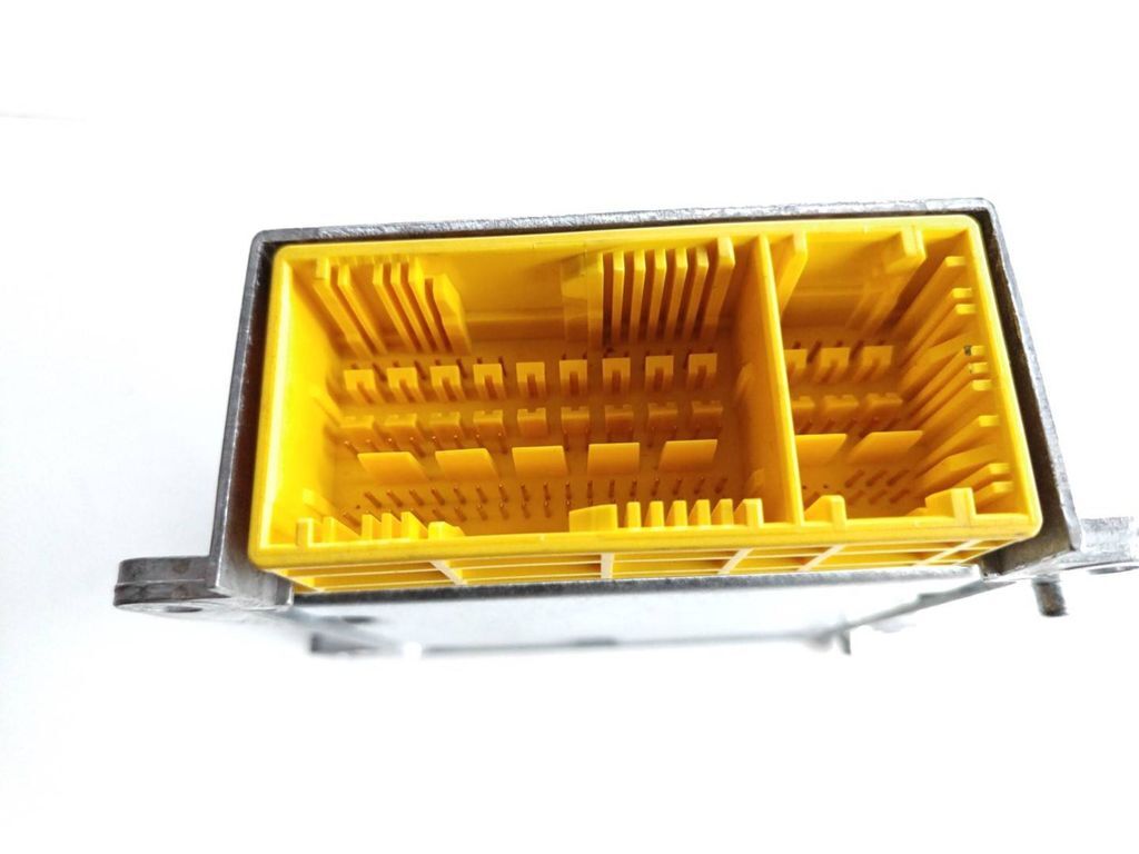 Mercedes-Benz C W204 2013 Safety Control unit module A2049012704 