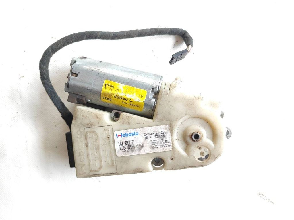 Volkswagen Golf IV 2000 Sunroof electric motor actuator 1J9959591 