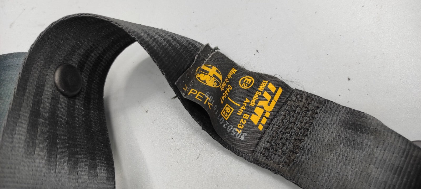 Alfa Romeo 166 2.4JTD 110kW 2003 Rear Right Seat Safety Seatbelt 044047