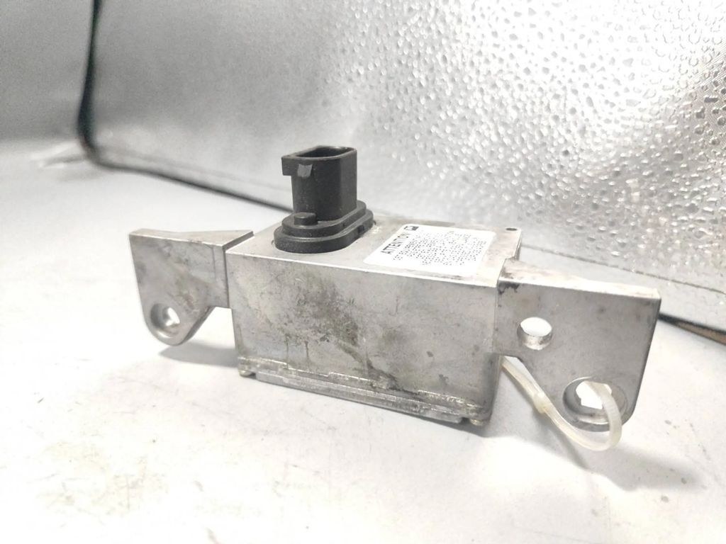 Renault Laguna II 2.2dCI 2005 ESP acceleration yaw rate sensor 8200004644B 
