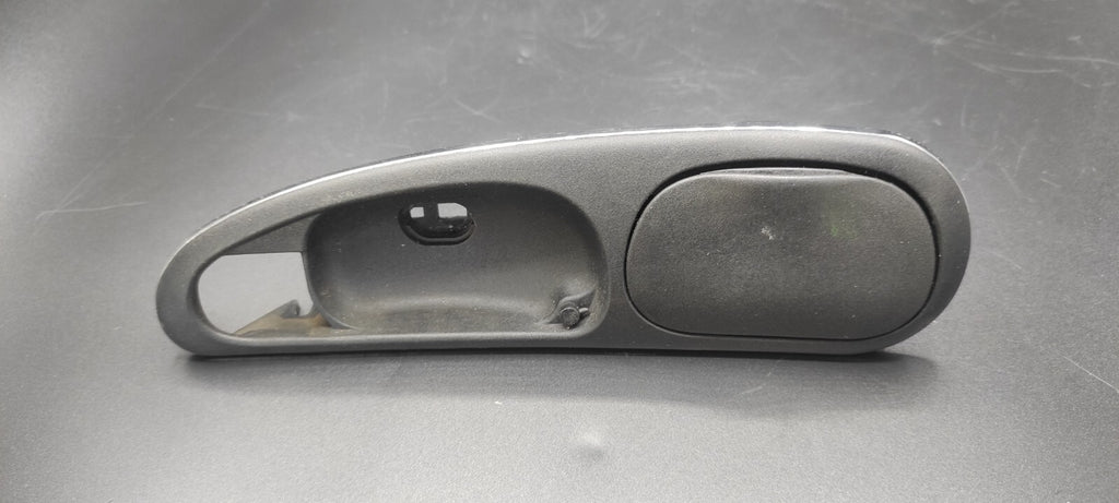 Alfa Romeo 156 2.4JTD 110kW 2002 Rear Left Door Inner Handle Trim Ashtray