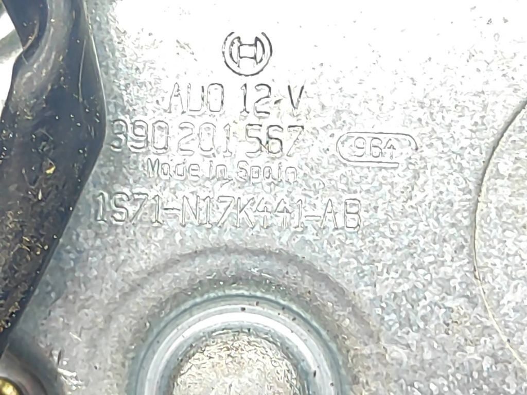 Ford Mondeo Mk III 2003 Rear windshield glass wiper motor 1S71N17K641AB 