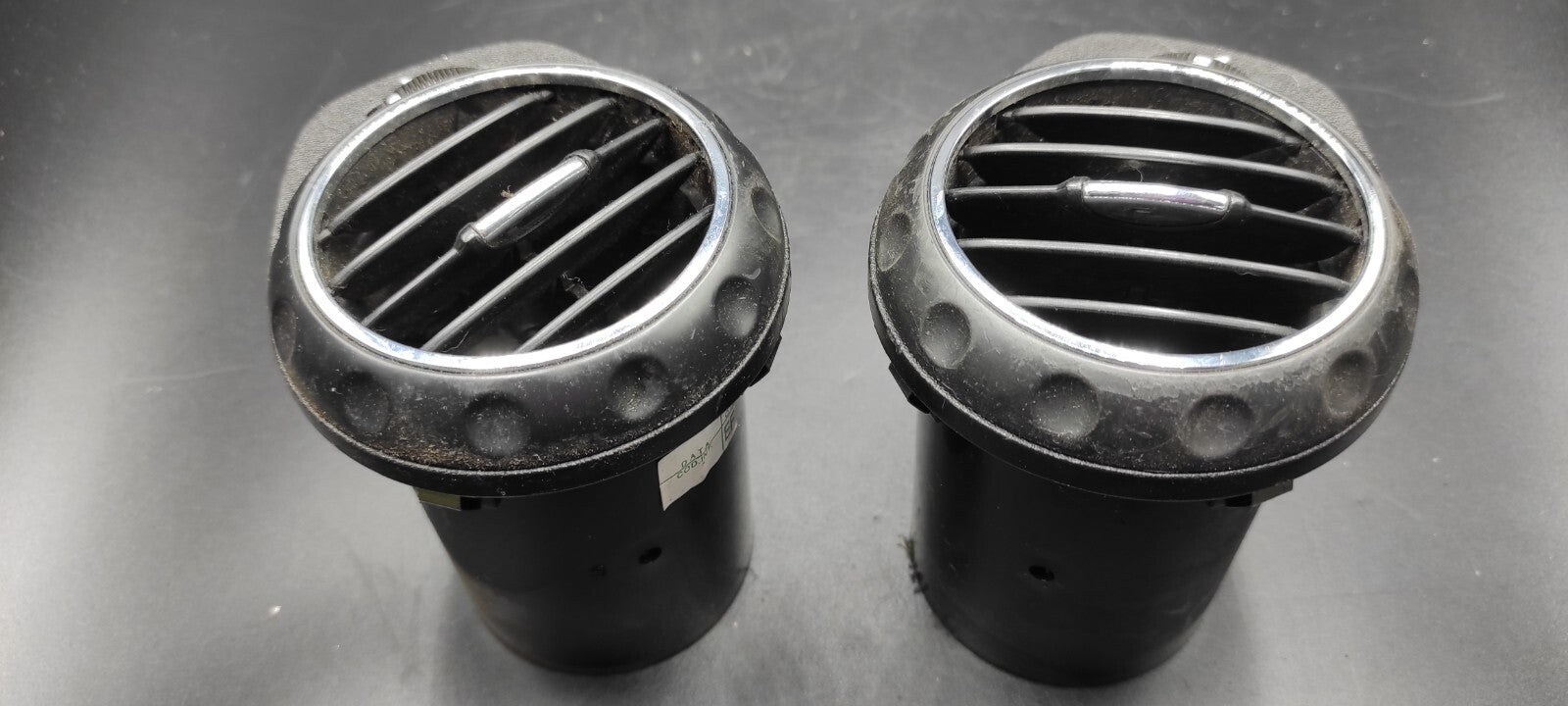 Alfa Romeo 147 GT 2005 Front Right Left Dashboard Panel Side Air Vent Grill