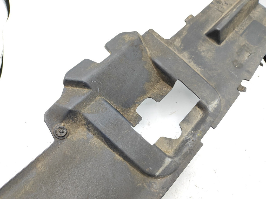 Ford Focus MK1 1.6i 74kW 100PS 2001 Radiator Air Deflector 2M5116613AC