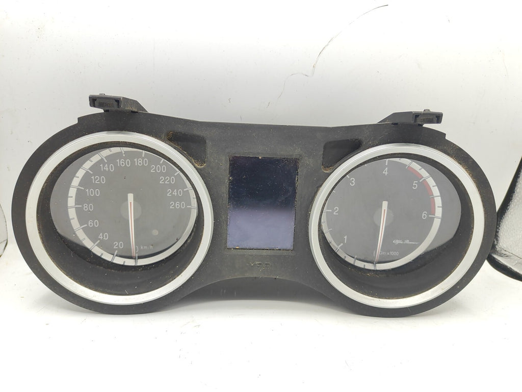 Alfa Romeo 159 1.9JTDm 110kW Diesel 2007 LHD Speedometer 0156079251