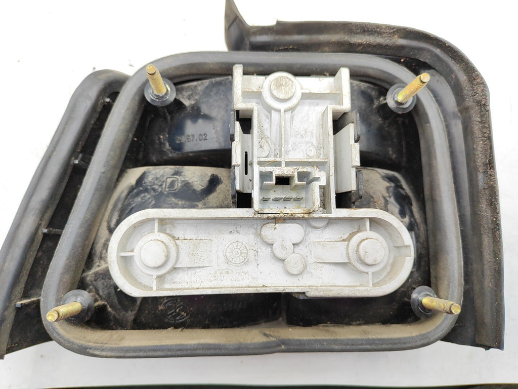 Alfa Romeo 155 1.8TS 1994 LHD Rear Right Side Taillight Light 60568442