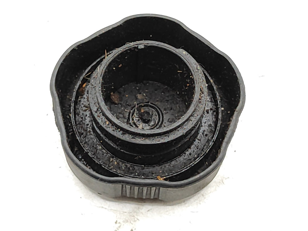 Alfa Romeo 147 1.9JTD 85kW 2003 Diesel Engine Oil Filler Cap Cover