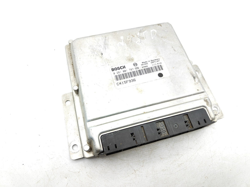 Alfa Romeo 166 2.4JTD 2001 Engine Control Module ECU C415F936 0281001787