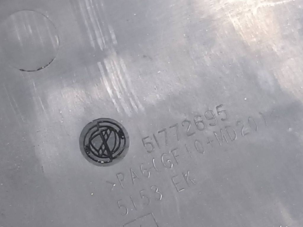 Alfa Romeo 159 2007 Petrol Top engine cover trim 51772695 