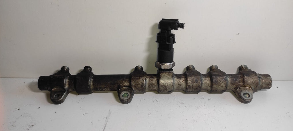 Alfa Romeo 166 2.4JTD 110kW 2005 Diesel Engine Fuel Rail Sensor 0445215008