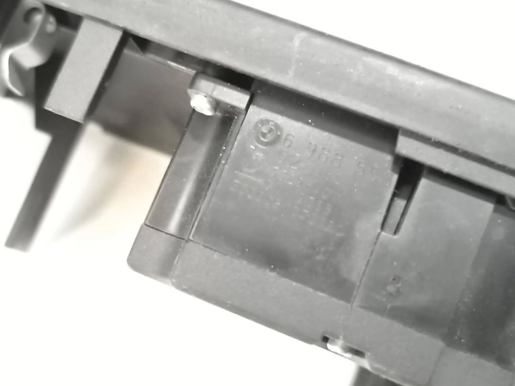 BMW 5 Series E60 E61 2008 HeadLight switch button 6988553 