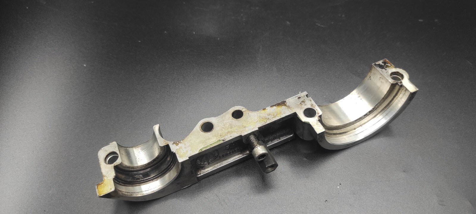 Alfa Romeo GT 2.0 JTS 122kW 2005 Engine Cylinder Head Camshaft Mount 605862168