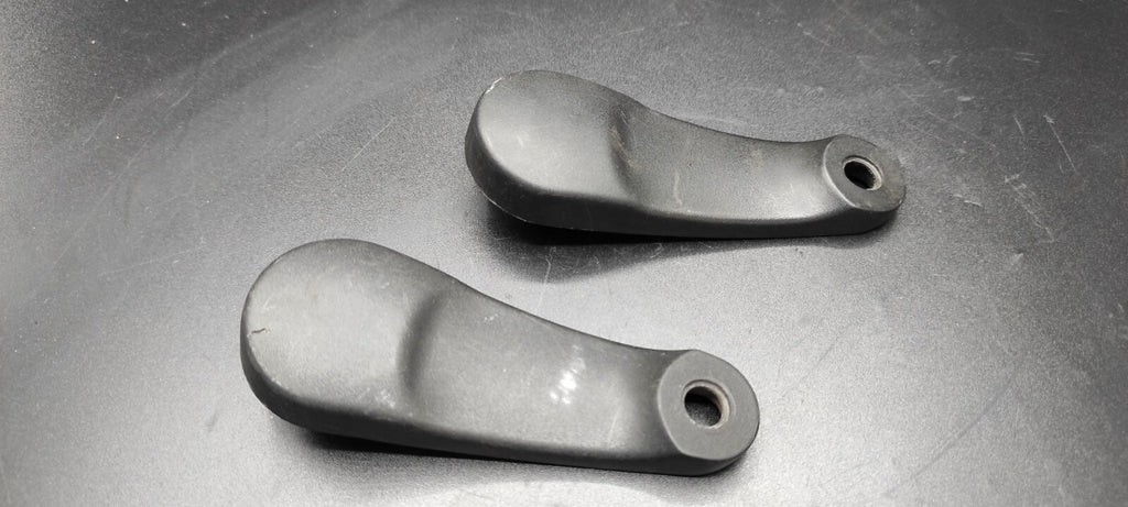 Alfa Romeo 147 1.9JTD 2004 Rear Window Manual Lift Winding Handle