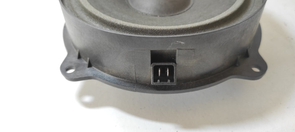 Alfa Romeo 147 1.9JTD 8V 85kW Diesel 2002 Interior Door Speaker