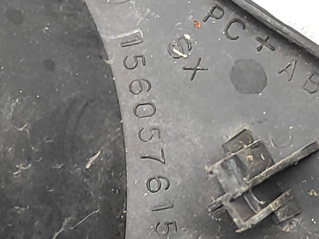 Alfa Romeo 159 2007 front left bumper fog light trim grill 156057615 