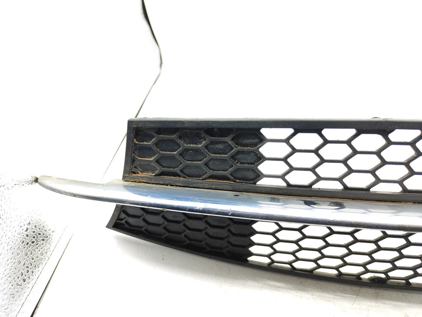 Alfa Romeo 147 1.9JTD 16V 2003 Front Right Bumper Grill 46557853