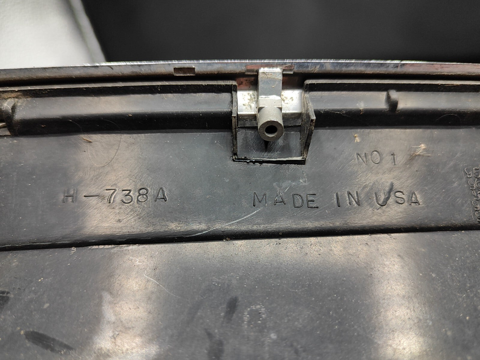 Honda Accord CD7 1996 Front Bumper Upper Center Grill