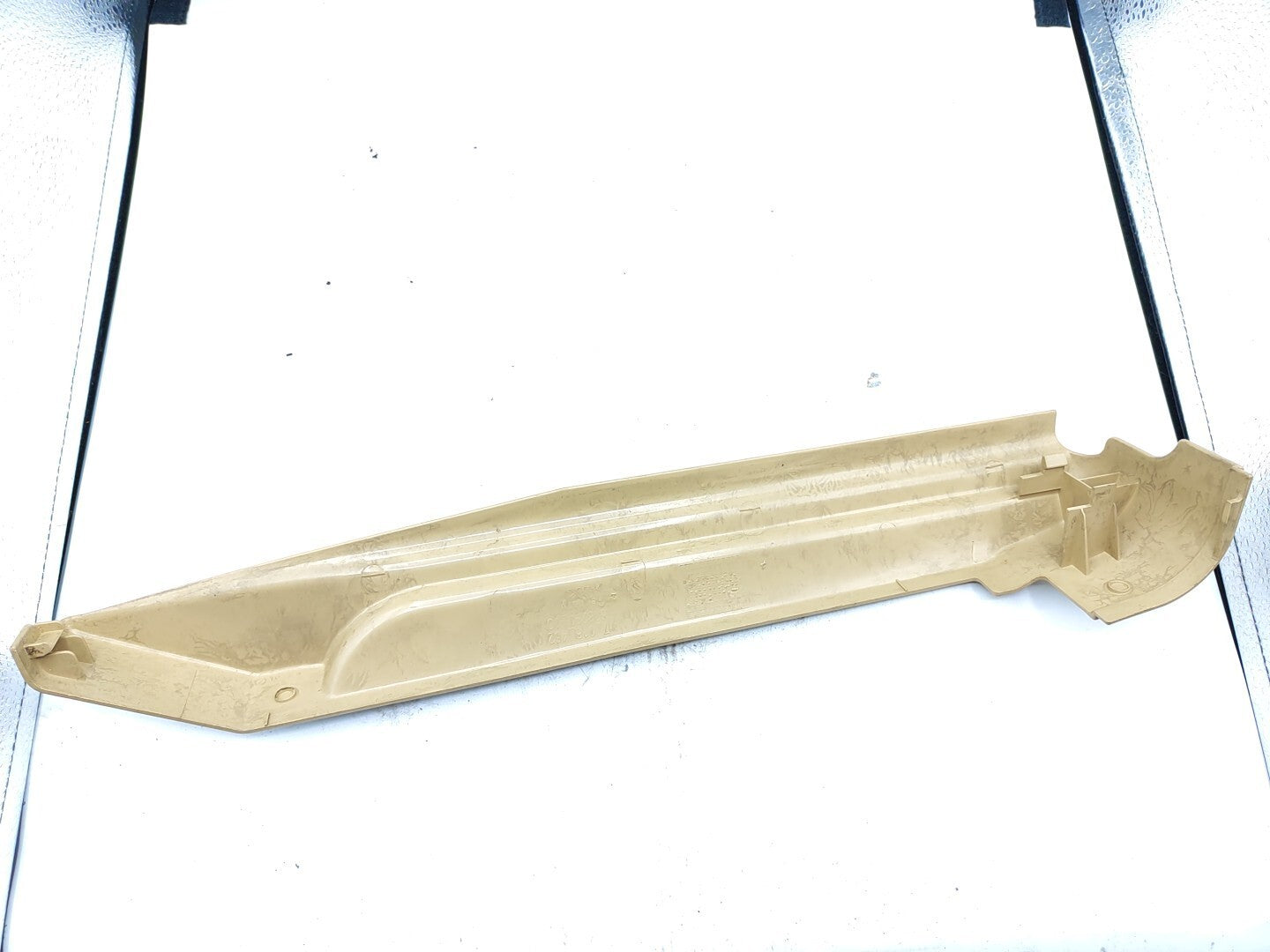 BMW E61 530D 170kW 2006 Estate LHD Front Right Seat rail trim 7016462