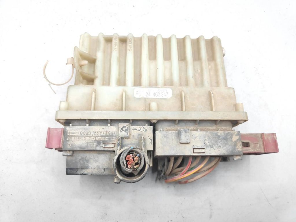 Opel Astra G 2000 Diesel Coolant fan control module relay 24462347 