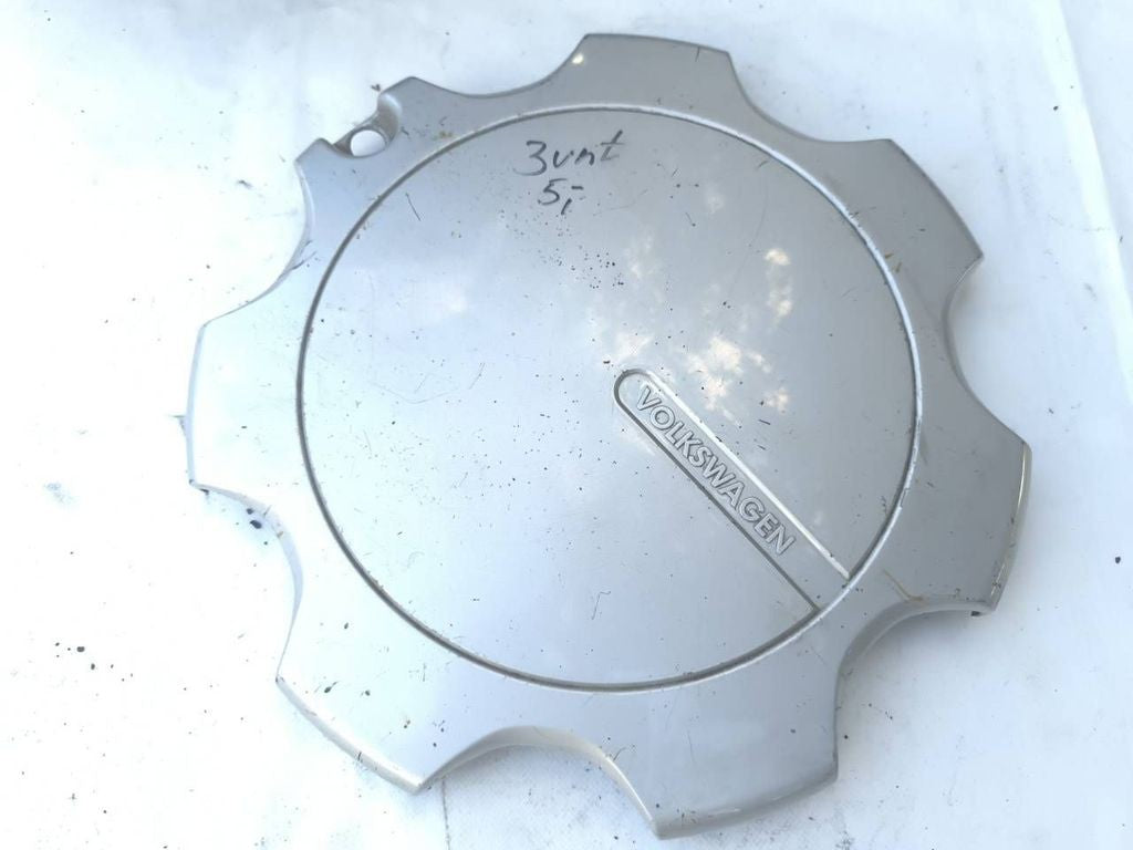 Volkswagen PASSAT B4 1995 R14 wheel hub cap trim 357601147A 