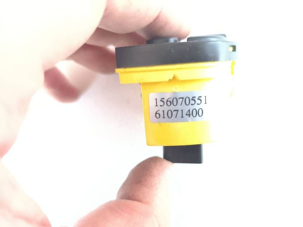 Alfa Romeo 147 2005 ESP stability program switch 156070551 