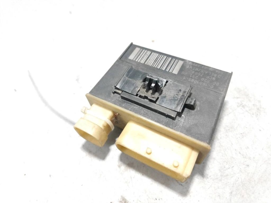 Citroen C5 2.0HDi Diesel 2010 Glow plug pre heat relay 9652021180 