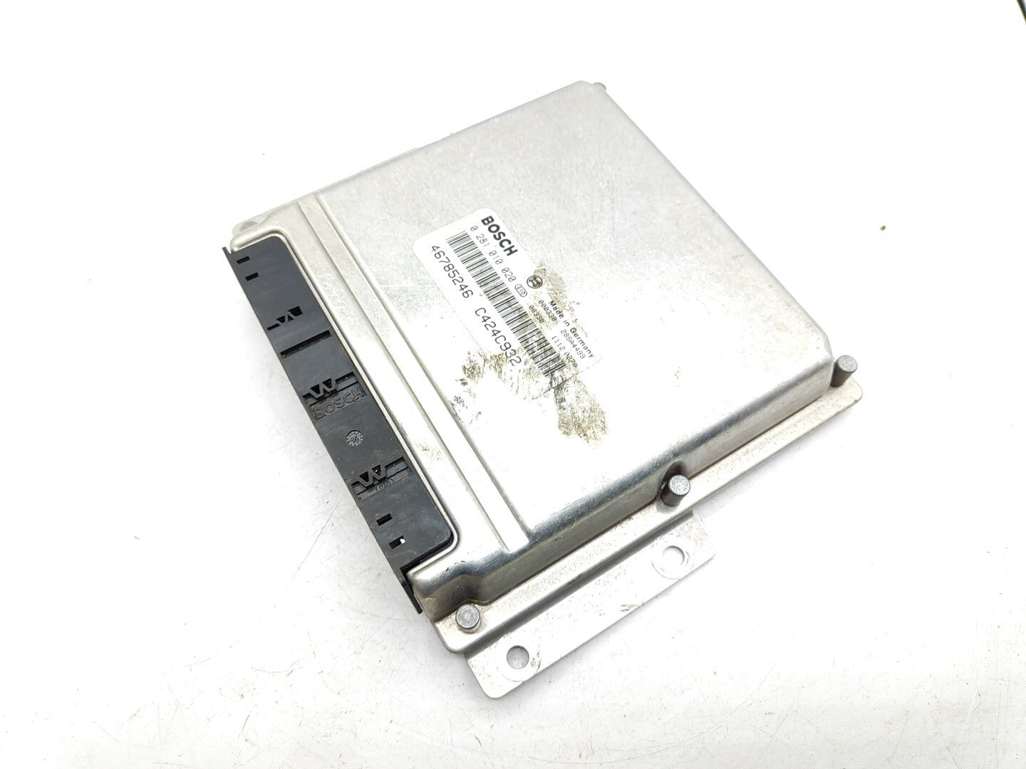 Alfa Romeo 156 1.9JTD Diesel 2000 Engine Control Module ECU 46785246 0281010020