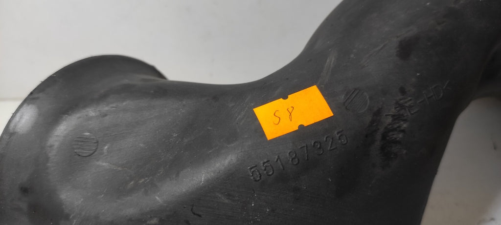 Alfa Romeo 156 1.9JTD 85kW 2004 Diesel Engine Air Intake Pipe Hose 55187325