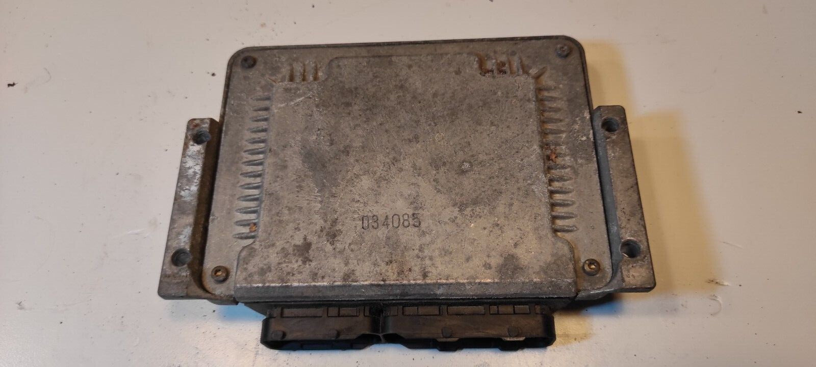 Alfa Romeo 166 2.4JTD 2002 Diesel Engine Control Unit ECU 73501858
