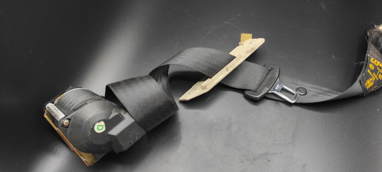 Alfa Romeo 166 2.4JTD 110kW 2001 Rear Right Seat Safety Seatbelt 044047