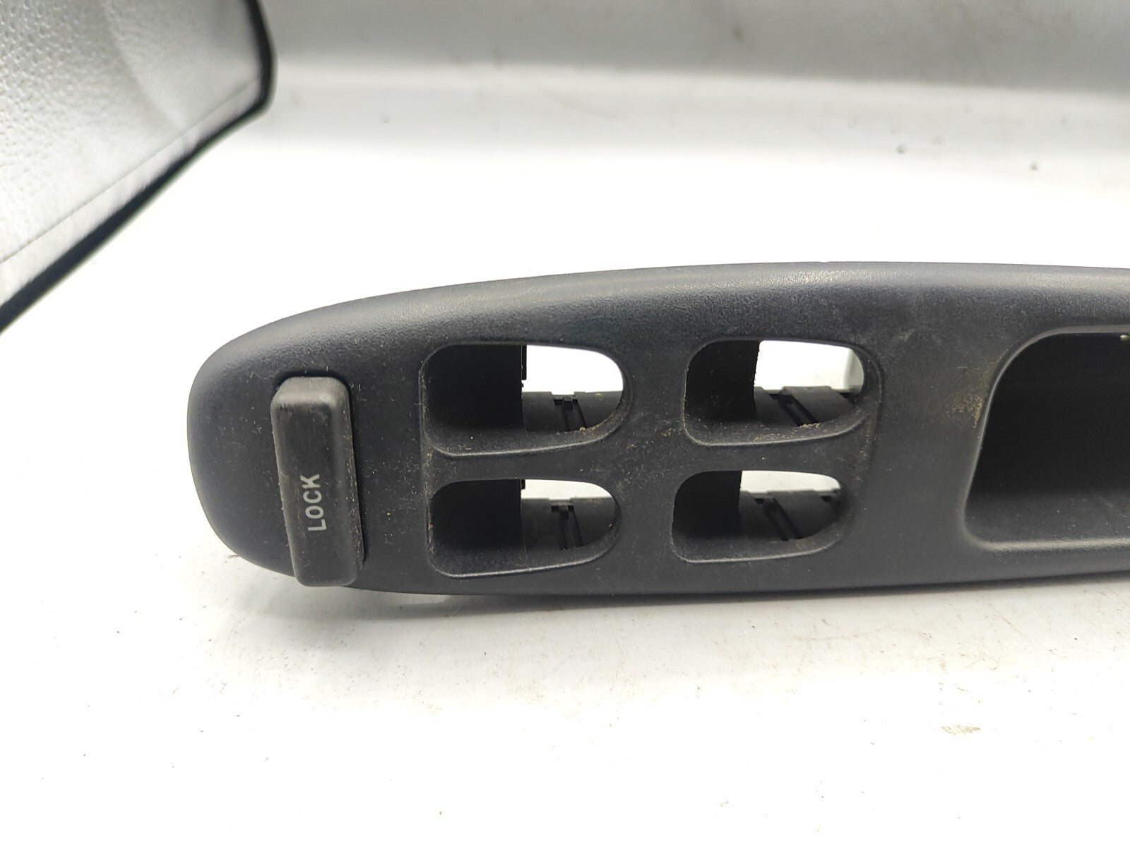 Alfa Romeo 156 2.0TS 2000 LHD Front Left Electric Window Switch CASE 156016080