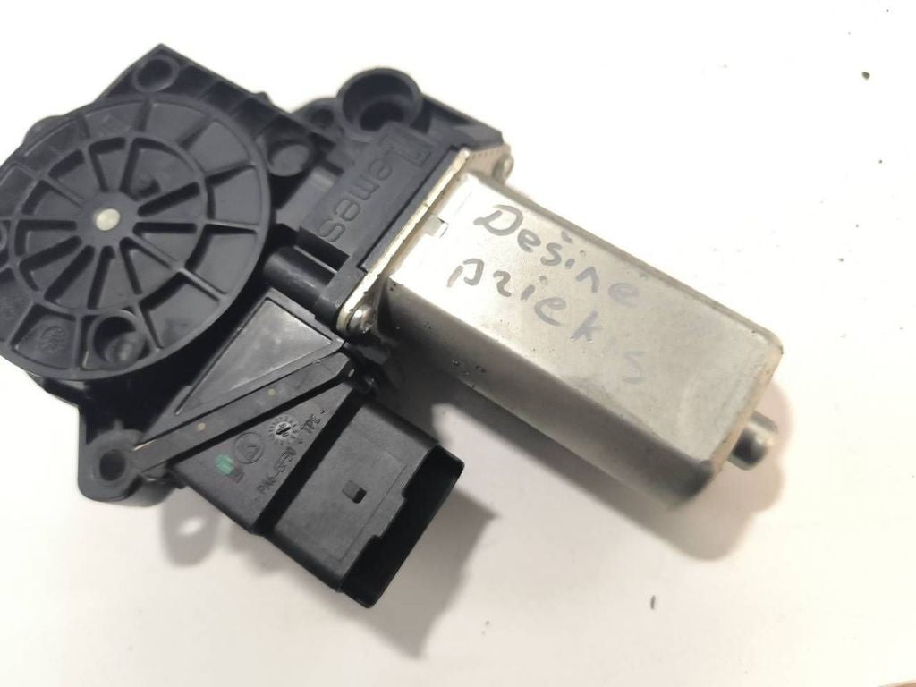 Fiat Croma 2007 front right side window regulator motor 5000468 