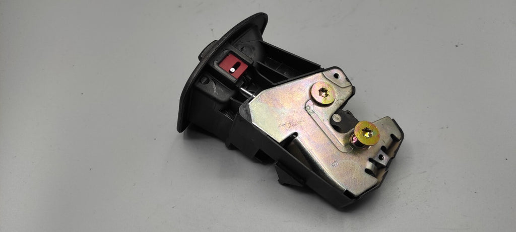 Alfa Romeo 156 SW 2.4JTD 110kW 2002 Rear Seat Lock Latch 1835028 1834850