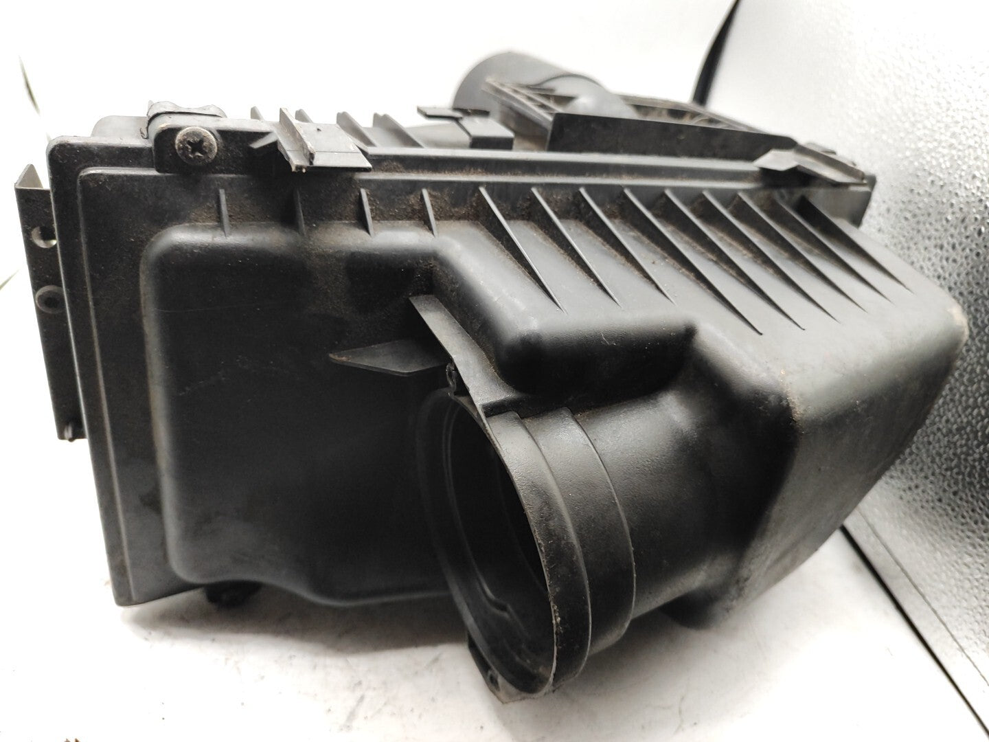 Peugeot 607 2.2HDI 98kW Diesel  2000 Engine Air Filter Box 9629040380