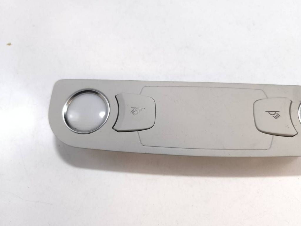 Audi A6 S6 C6 4F 2006 rear seat light 4L0947111B 