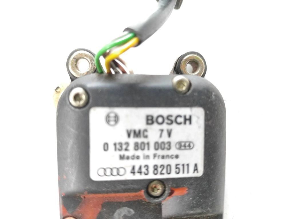 Audi A6 S6 C4 4A 1994 Air heater flap actuator motor 443820511A 