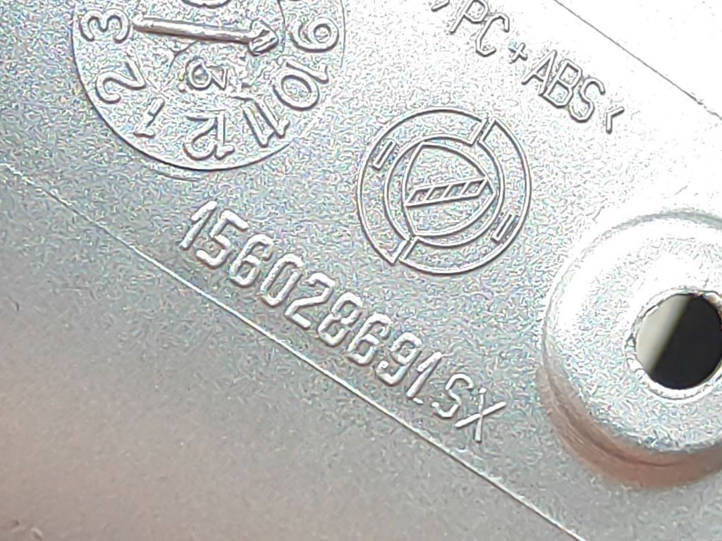 Alfa Romeo 156 2.0JTS 2004 Speedometer dashboard trim 156028691 