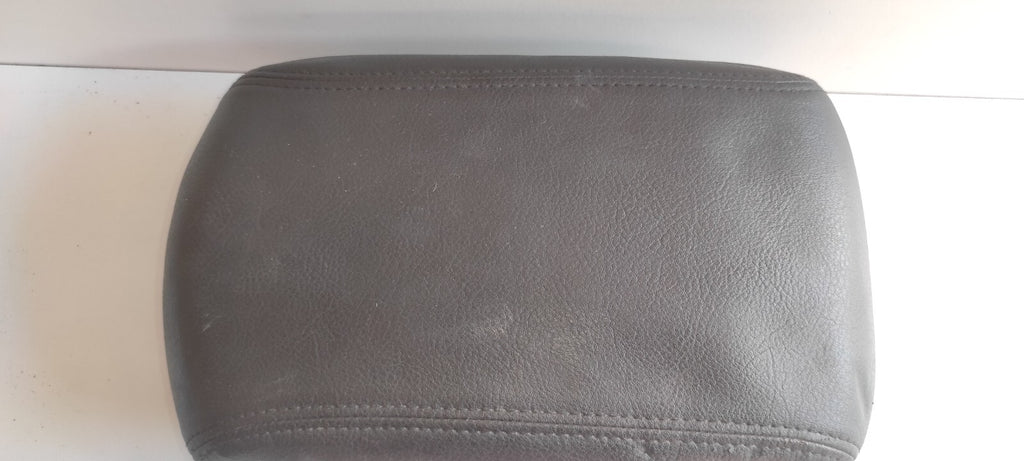 Peugeot 607 3.0i V6 2002 Center Console Armrest Black Leather Cover 1843522016