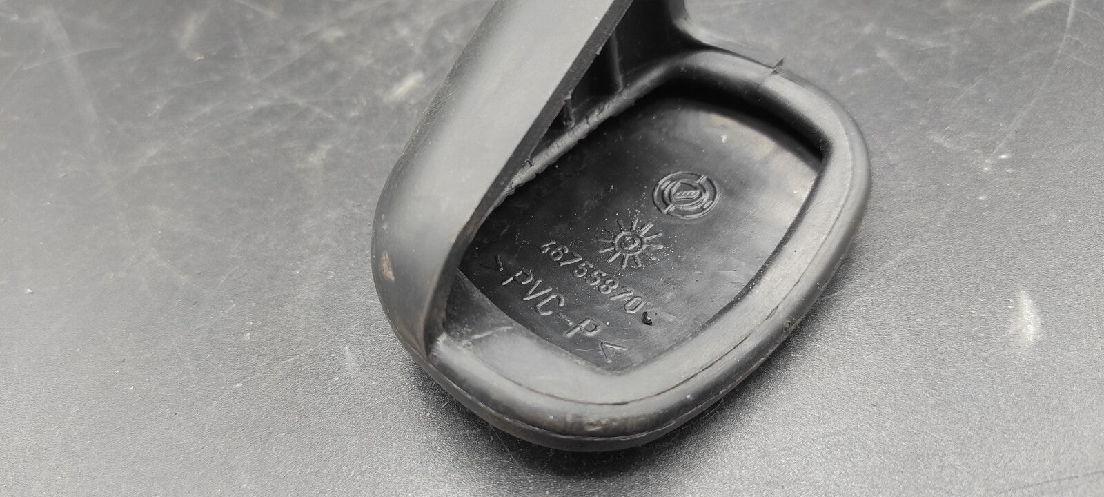 Alfa Romeo GT 2.0JTS 2004 Brake Pedal Rubber Pad Mount Insert 46755870