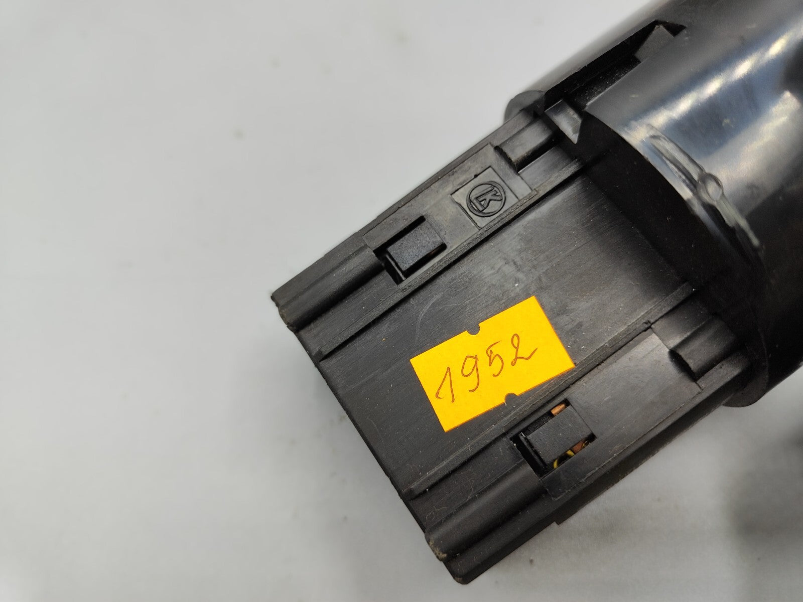 Volkswagen Golf MK4 2000 LHD Front Headlight Switch Button 1C0941531