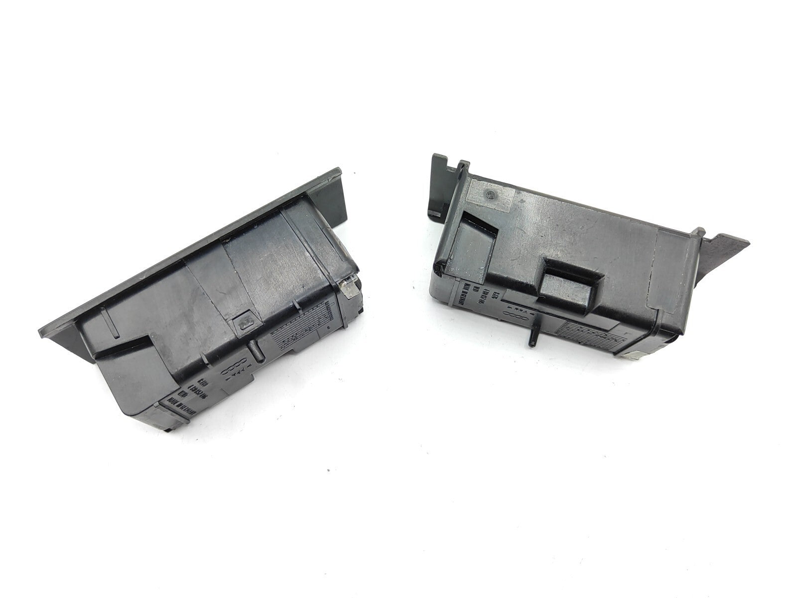 Audi A6 C5 2.5TDI 2000 Rear Door Inner Ashtray Set 4B0857406 4B0857405