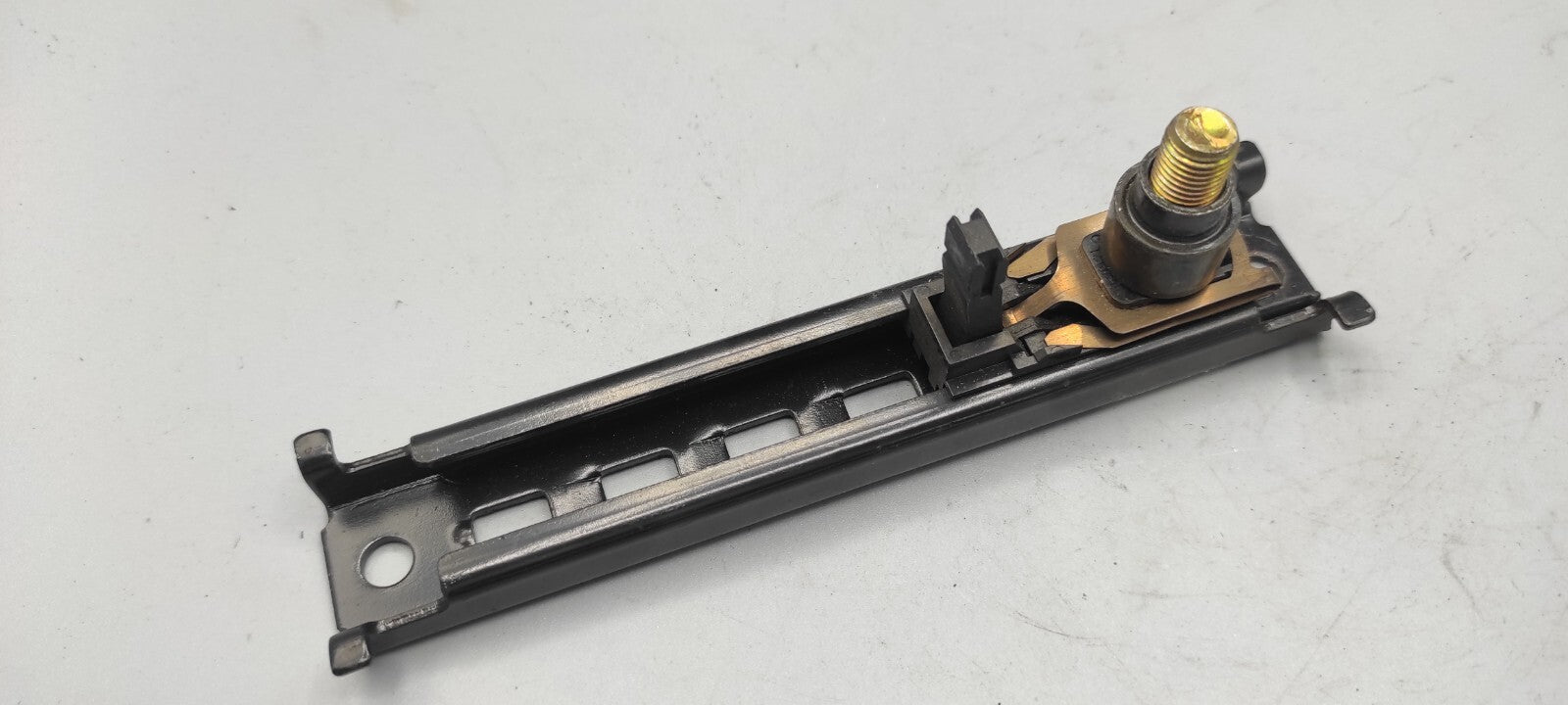 Alfa Romeo 156 1.9JTD 2004 Front Left Seatbelt Height Adjustment Regulator Rail