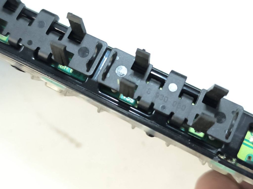 BMW 5 E60 E61 2008 Third brake center stop light 6930030 