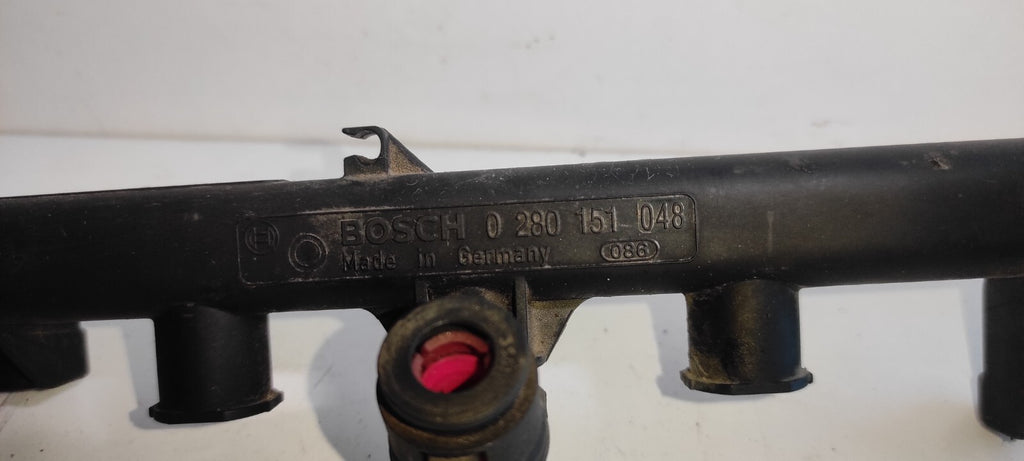 Alfa Romeo 147 2.0TS 110kW 2003 Petrol Engine Fuel Rail 0280151048