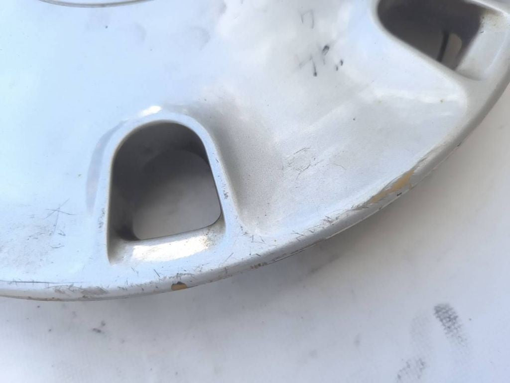 Nissan Primera 1995 R14 wheel hub cap trim 4031593J00 