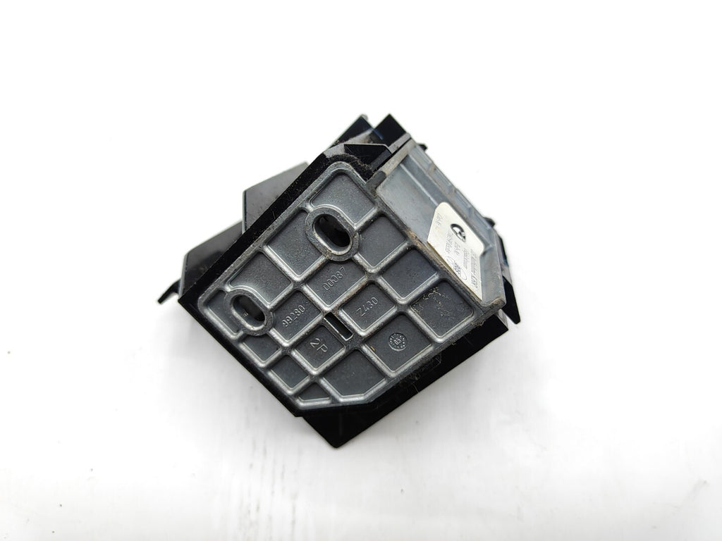 BMW 5 Series E61 530D 170kW 2006 Rear Right Parcel Shelf Bracket 7160590