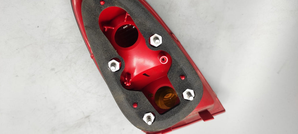 Alfa Romeo 147 1.9JTD 103kW 2003 LHD Rear Left Taillight Lamp 46556349